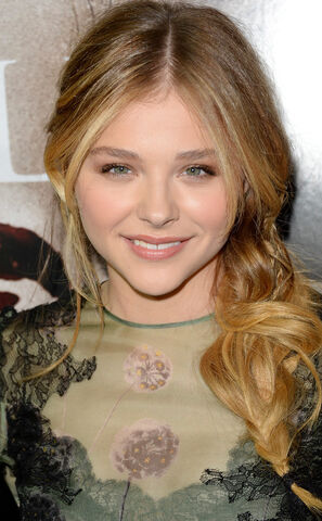 File:Rs 634x1024-131008092025-634.chloe-grace-moretz-carrie.ls.10813 copy.jpg