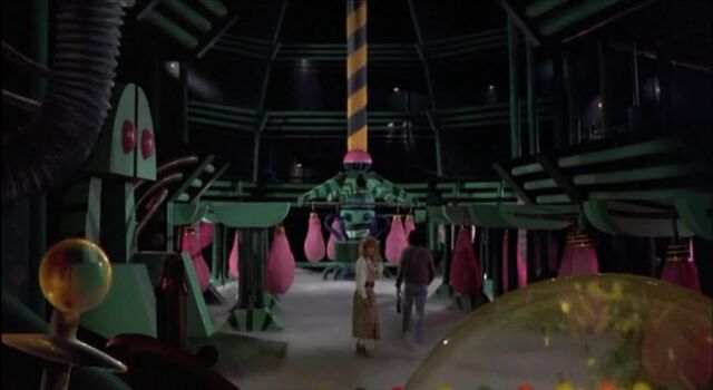 File:Giant Refrigeratore Room.jpg