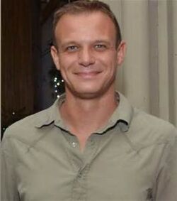 Thierry Medecin Koh Lanta.jpg