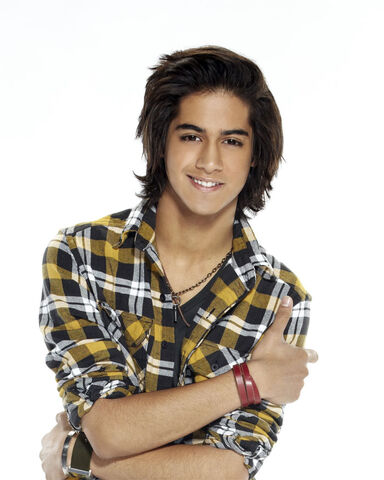 File:Avan-Victorious.jpg