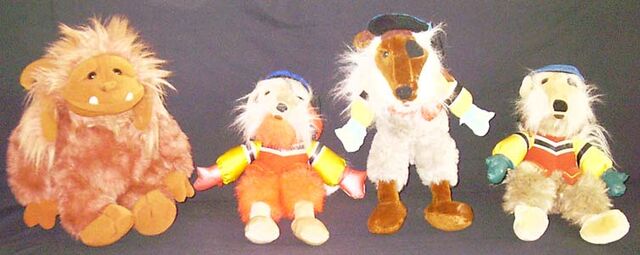 File:Plushdolls.jpg