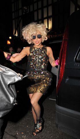 File:8-21-09 SoHo Club.jpg
