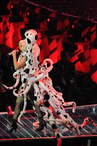 File:9-24-14 Paparazzi artRAVE 002.jpg