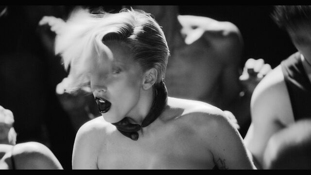 File:Applause Music Video 050.jpg