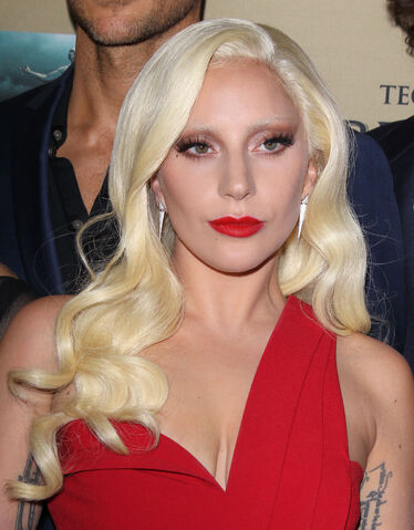 File:03-10-2015 AHS Hotel Premiere in Los Angeles, CA 005.jpg