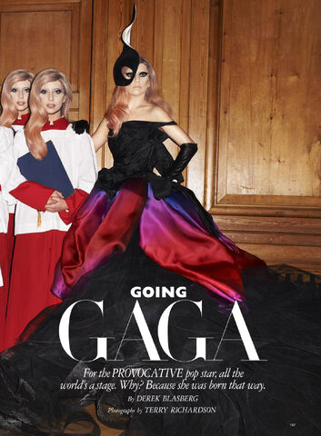 File:Harper's Bazaar US May 2011 157.jpg