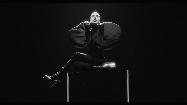 File:Applause Music Video 060.jpg