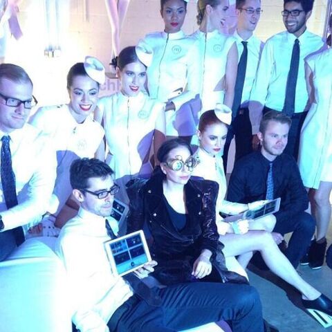 File:ARTRAVE-APP-001.jpg
