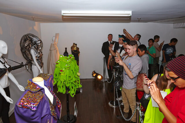 File:ARTPOP POP UP 004.jpg