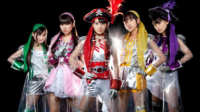 File:Momoclo.jpg