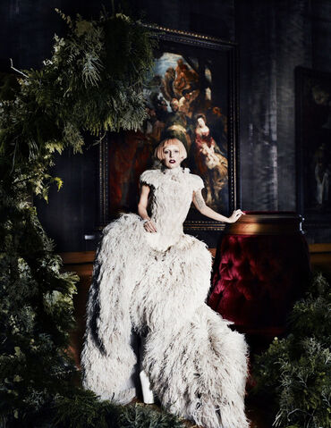 File:Vogue Raw (2).jpg