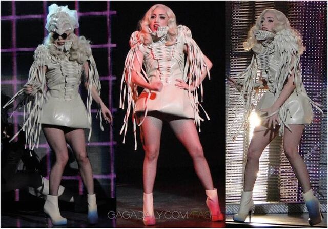 File:MBTFashion4.jpg
