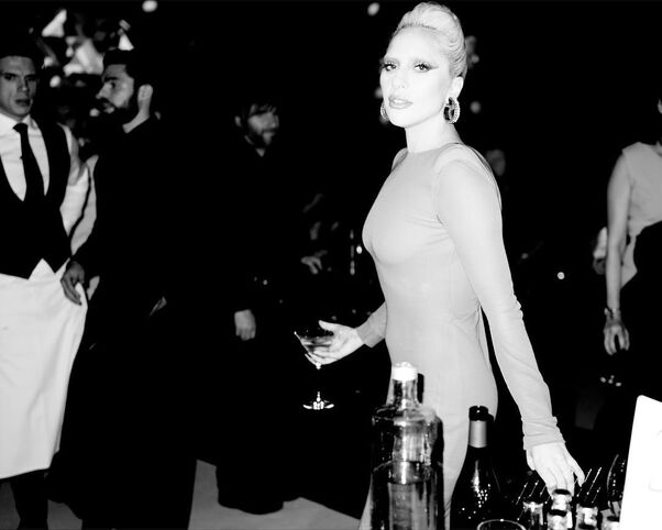 File:11-23-15 Mario Testino 001.jpg