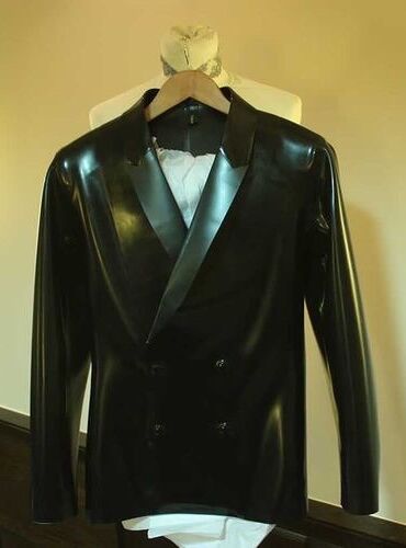 File:Void of Course Fall Winter 2011 Tuxedo jacket.jpg