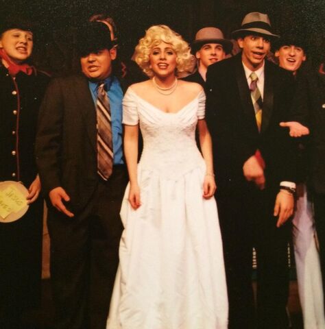 File:Guys and Dolls 005.jpeg