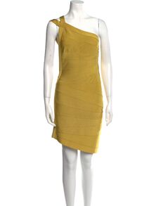 File:Hervé Léger - Tight one shoulder dress.jpg