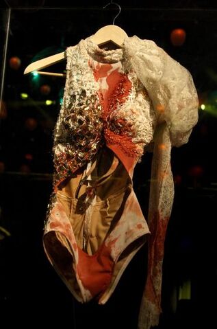 File:VMA-Dress.jpg