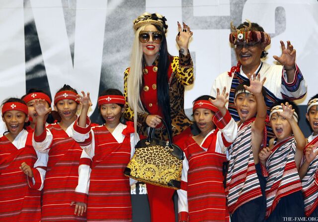 File:7-3-11 Lady Gaga Day at Taichung City Hall in Taiwan 004.jpg