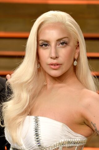 File:3-2-14 Vanity Fair Oscars After Party Red Carpet 004.jpg