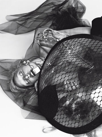File:L'UOMO-VOGUE-JANUARY2012-09.jpg
