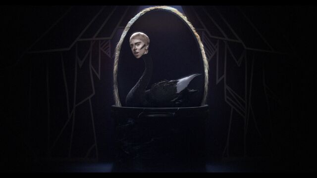 File:Applause Music Video 046.jpg