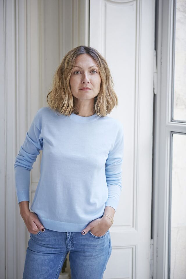 File:Delphine Manivet.jpg