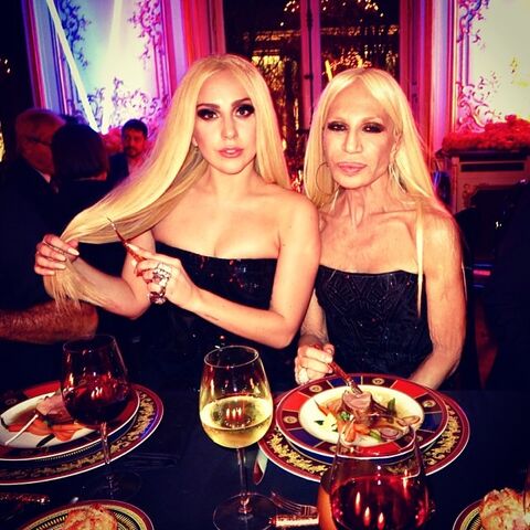File:1-19-14 At Versace Dinner Party 002.jpg