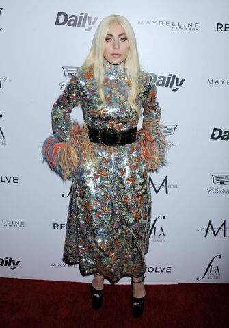 File:3-20-16 Red carpet at Fashion LA Awards in West Hollywood 001.jpg