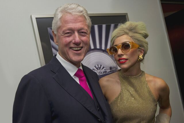 File:Bill-Clinton-and-Lady-Gaga.jpg