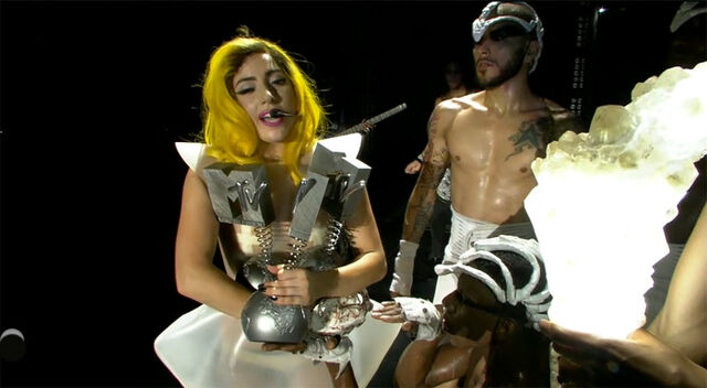 File:11-07-10 EMA Best Song 003.jpg