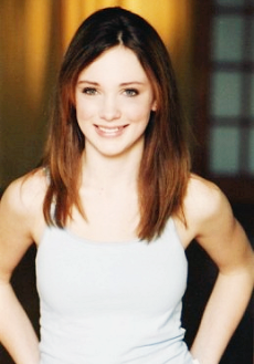 File:Anya season1.png