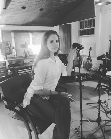 File:InTheStudio2016.jpg