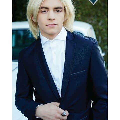 File:Ross Lynch- 1239399817255061376707341807311321 n.jpg