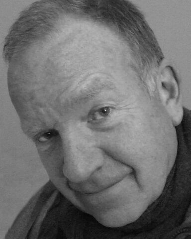 Fichier:Tom Chadbon.jpg