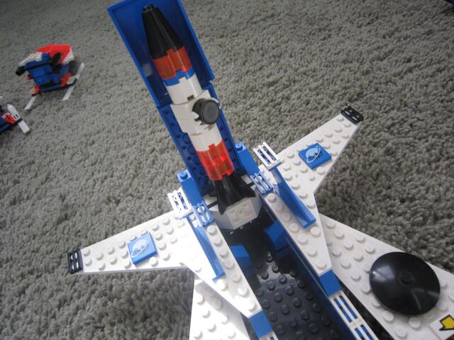 File:1000px-LEGO Today 102.jpg
