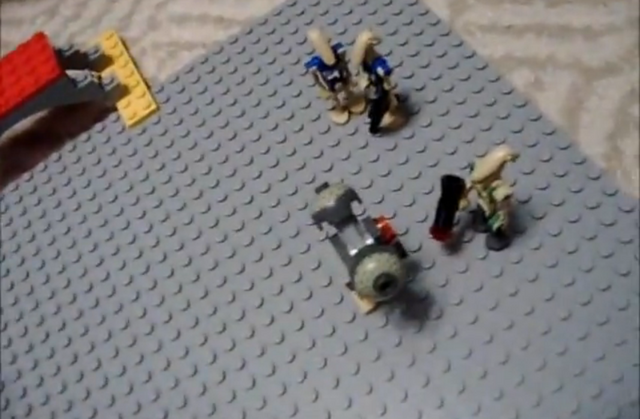 File:Droidpilitandbuzzdroidwithtechnicalinterface.png