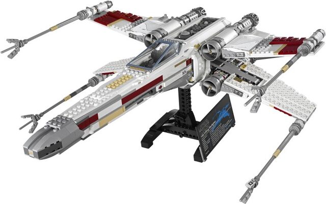 File:10240 Back-Cover-X-wing.jpg