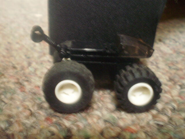 File:Cpmj`s spy car.jpg