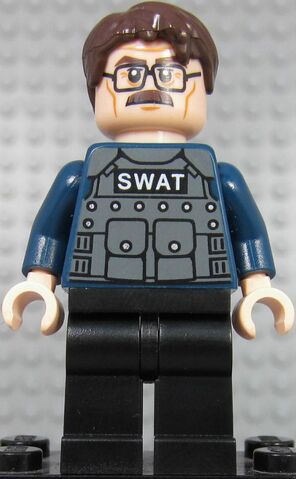 File:Commissioner Gordon.jpg