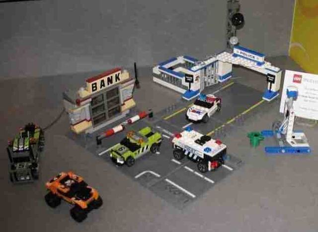 File:8211-ToyFairPreview-new.jpg