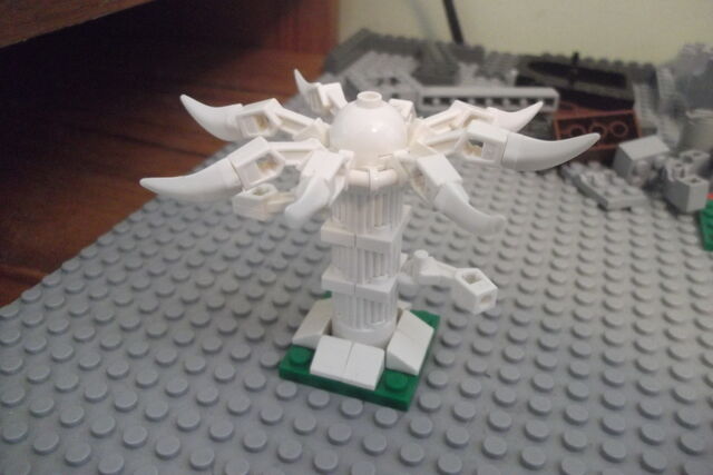 File:Tree White .jpg