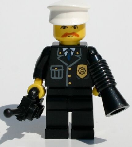 File:8401 Polizist.jpg
