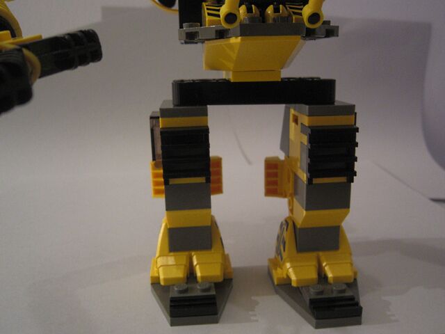 File:AT-MechLegs.jpg