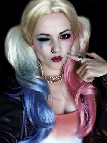 File:Suicide Squad-Harley Quinn Cosplay-EssicaJ-002.jpg