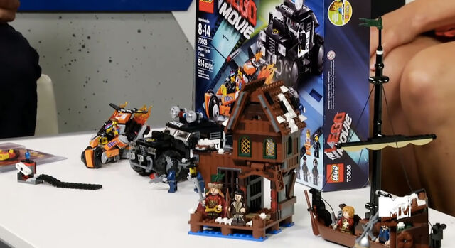 File:Lego-the-hobbit-lake-town-chase-2.jpg