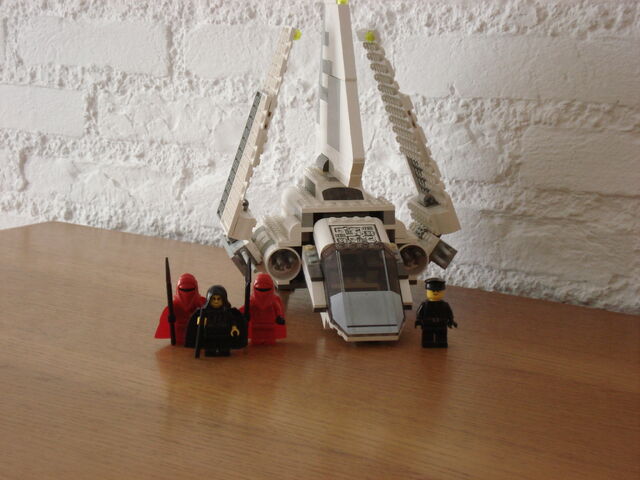 File:7166 Imperial Shuttle.jpg