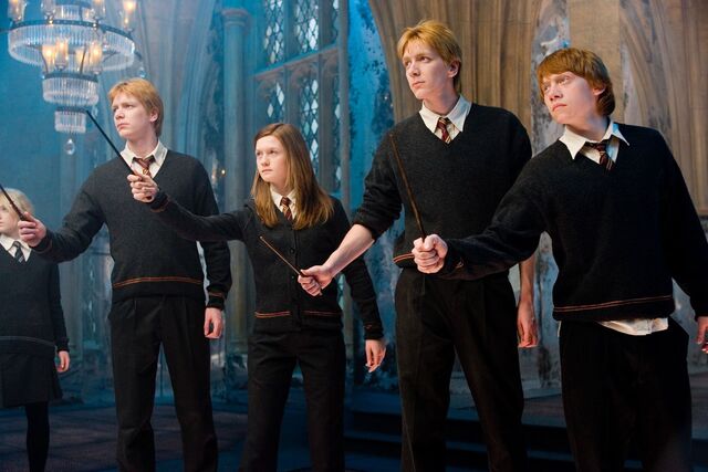 File:Dumbledore-s-Army-harry-potter-world-2255111-1800-1201.jpg