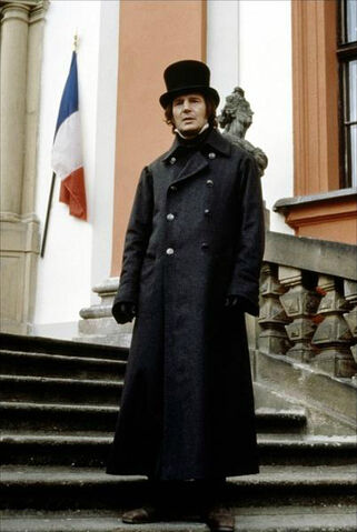 File:Liam-neeson-in-movie-les-miserables-1998.jpg
