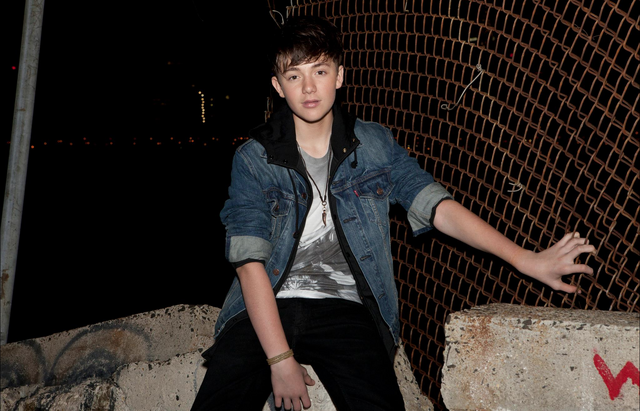 File:Greyson-chance-levis-trucker-jacket.png
