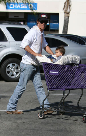 File:Matthew-mcconaughey-2.jpg